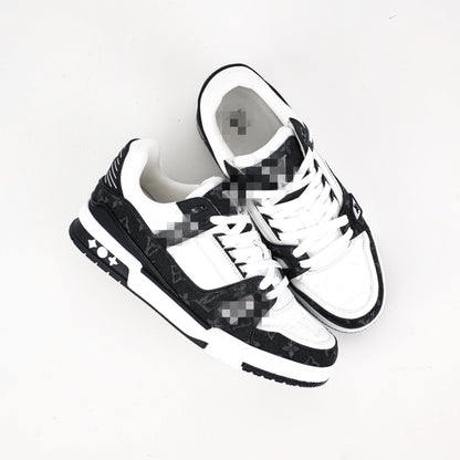 Vui Luxury Trainers (Black/White)