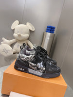 Vui Comf Trainers (Special Edition)